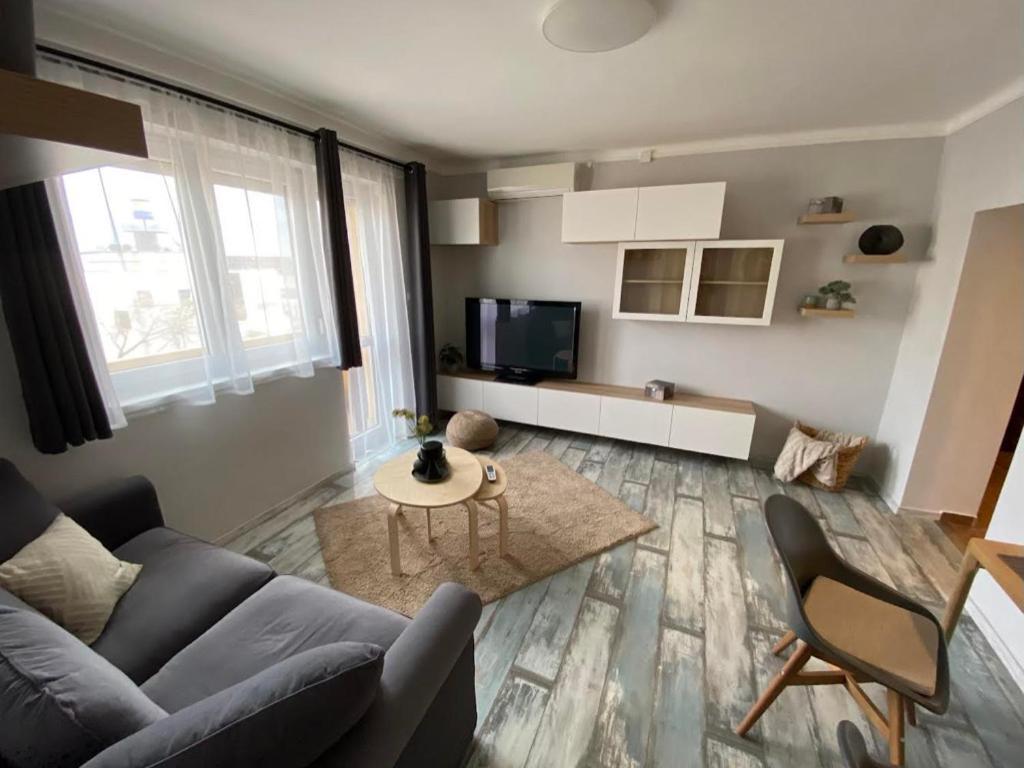 Chill Apartman Miskolc Esterno foto