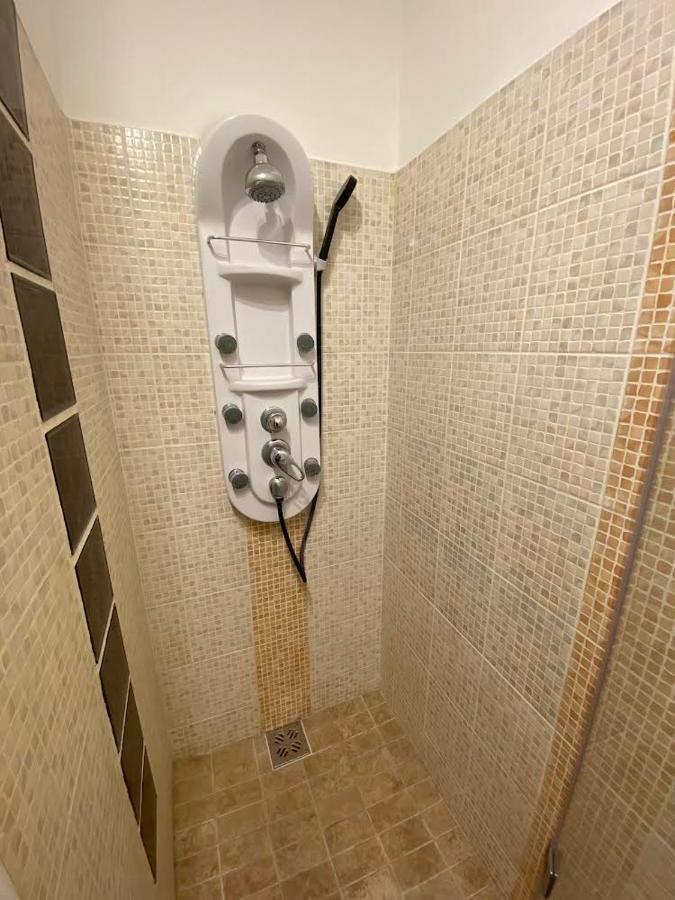 Chill Apartman Miskolc Esterno foto