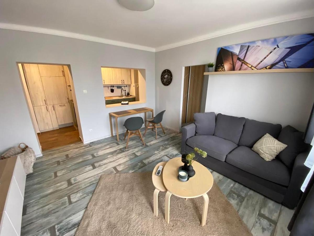 Chill Apartman Miskolc Esterno foto